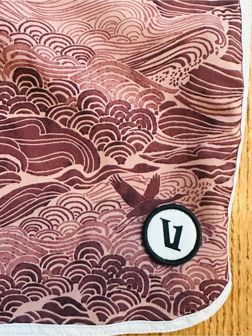 Vuori Men’s Cruise Boardshort 7” Swim Shorts Red Ocean Print  Size 34 Athleisure
